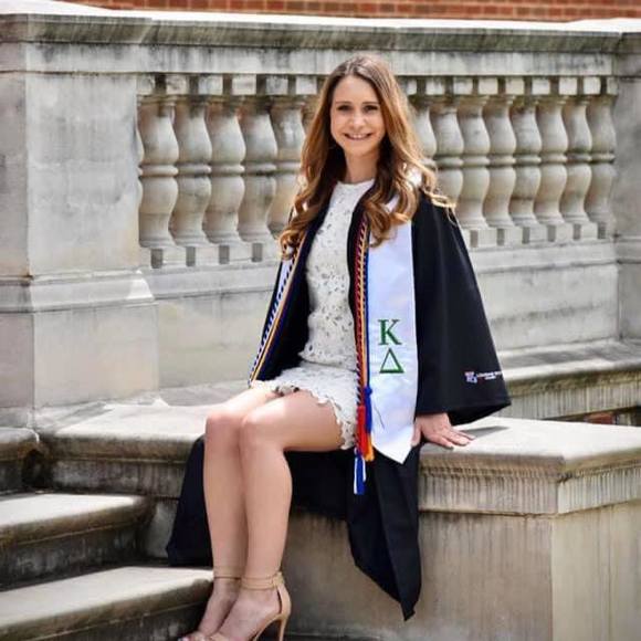 Meet your Posher, Holli - Picture 1 of 1